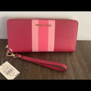 Brand New Michael Kors Wallet